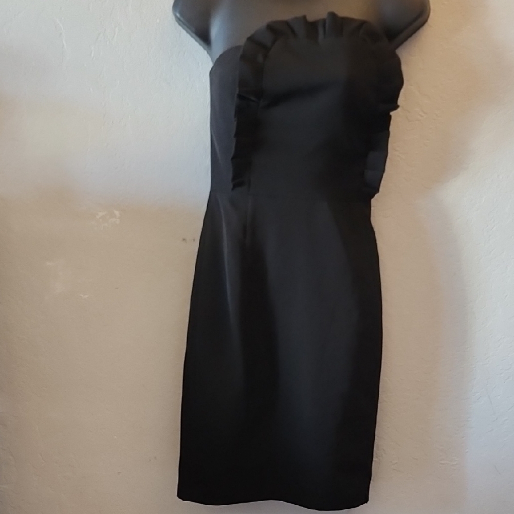 CLOVER AND SLOANE Elegant Black Ruffle Strapless Dress XS